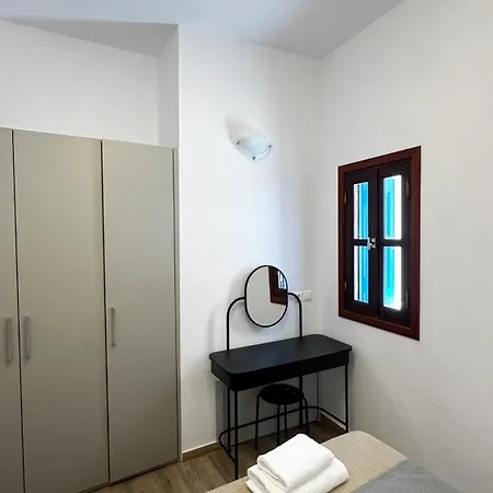 Aparthotel Crystal Blue Kastellorizo Meyísti